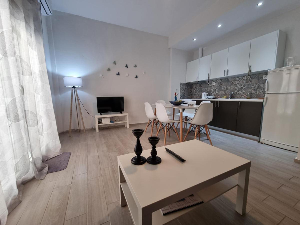 Cosy And Modern Appartment In Olympiada Exterior foto
